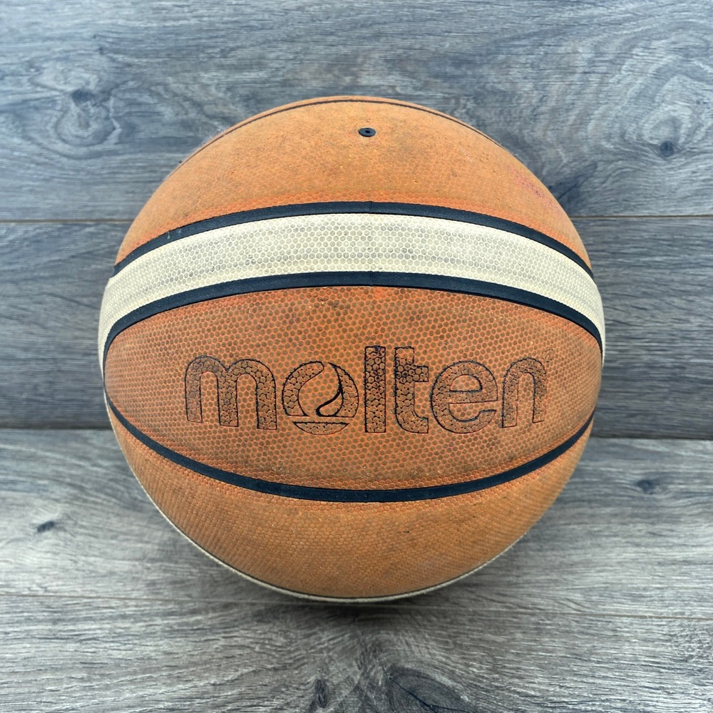 Molten Basketball GM7X Unisex Size 7 Orange Ivory FIBA Approved 12-Panel Design